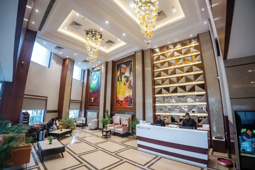 Arcadia Hotel - Image 1