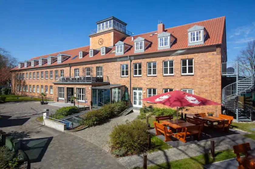 Hotel Hafenresidenz Stralsund - Image 1