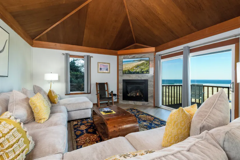 Little Creek Cove Beach Resort - Image 1