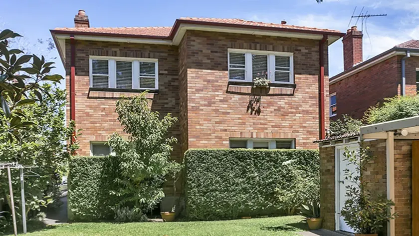 HUNT1 - Great Family Unit, Spacious Green Garden - Image 1
