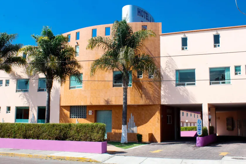 Plaza Fontesanta - Image 1