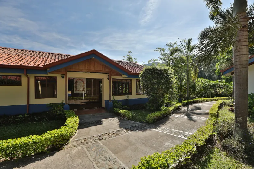 Hotel Boutique Casona del Cafetal and Lakeside Restaurant - Image 1