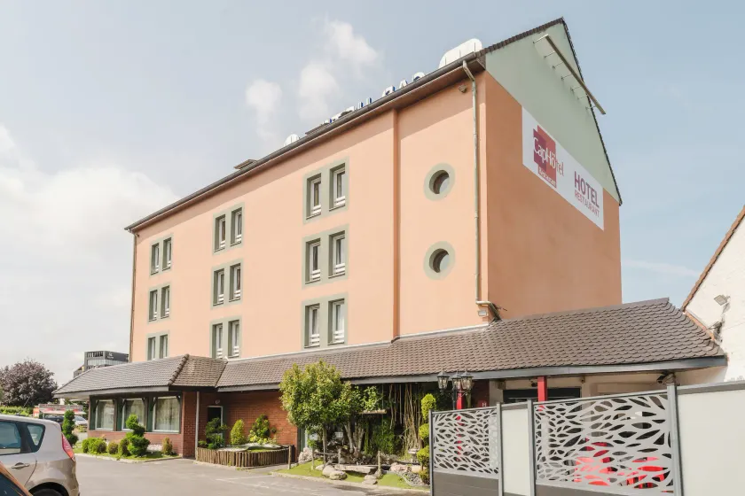 Cap Hôtel - Image 1