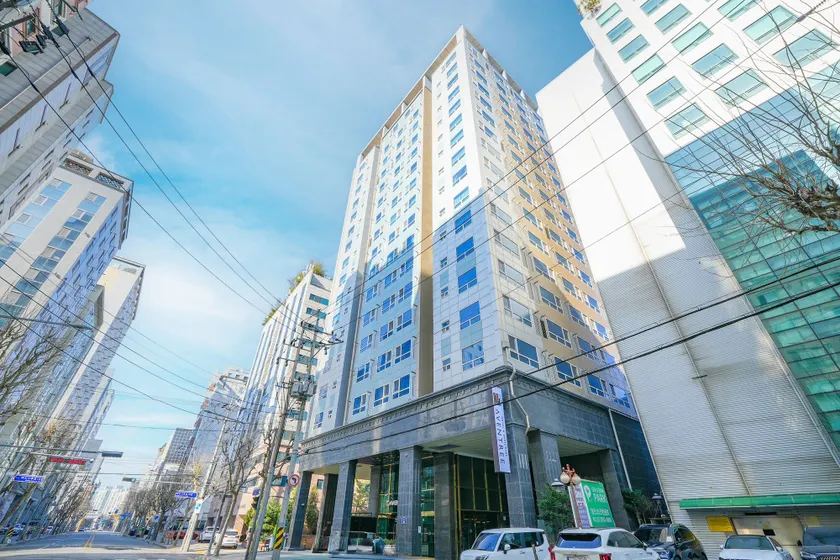 Hotel Aventree Yeouido - Image 1