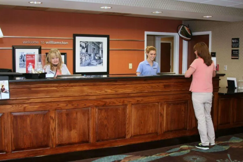Hampton Inn Williamston - Lobby