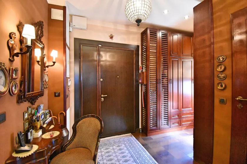 President Suite Apartment - Image 1