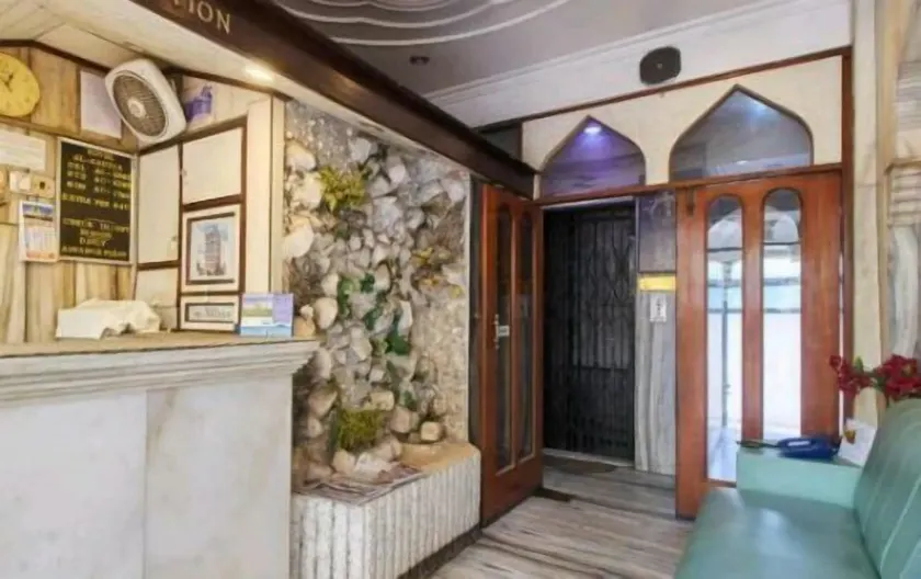 Hotel Al Saudia - Image 1