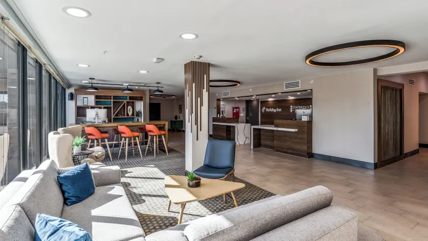 Ramada par Wyndham Dallas Love Field - Image 1