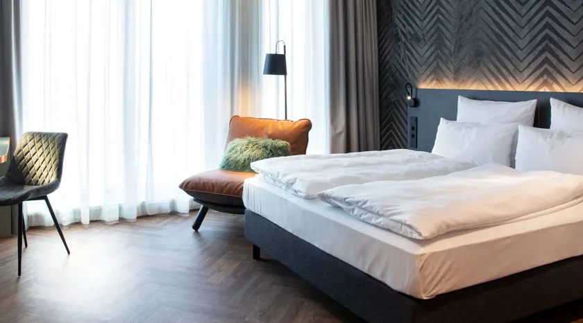 LOGINN Hotel Berlin Airport - Image 1
