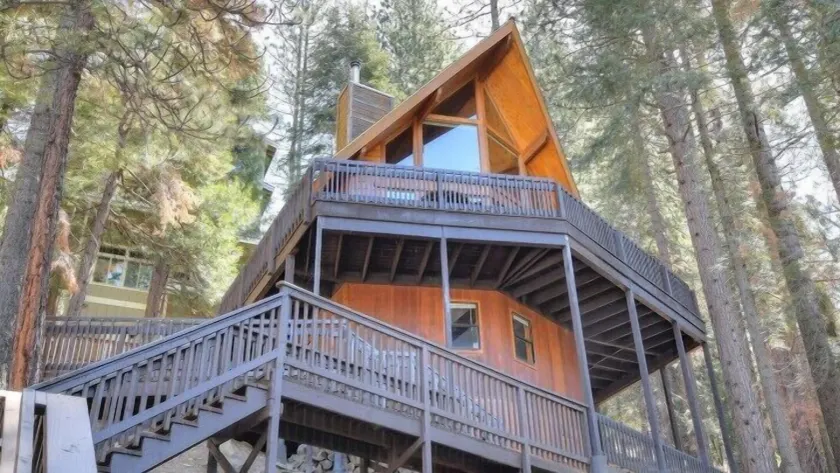 Scenic Wonders Treetops Cabin 2 Bedrooms - Image 1