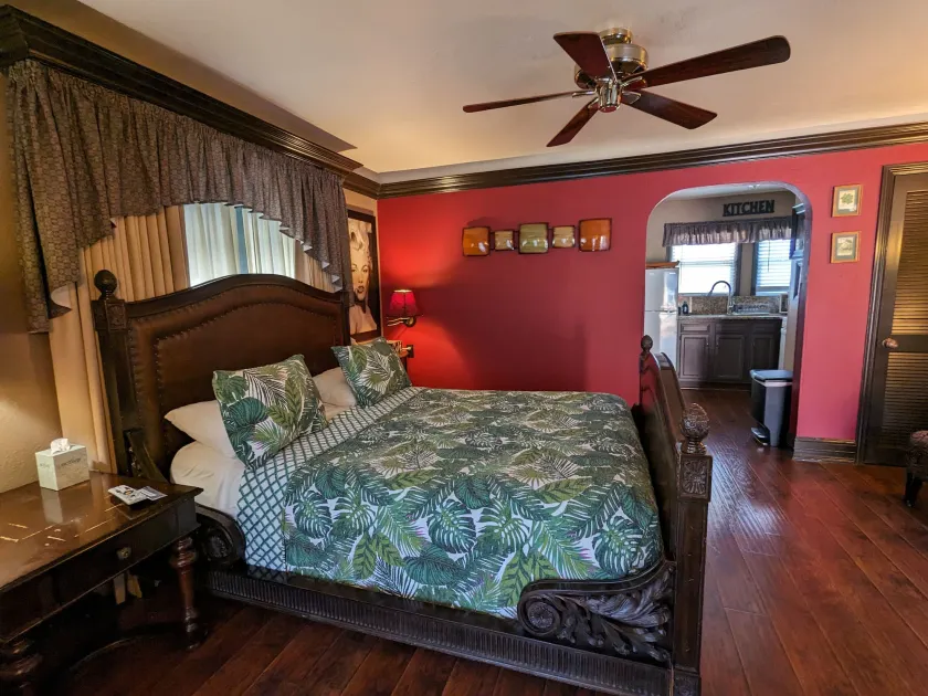 Los Gatos Garden Inn Hotel - Image 1