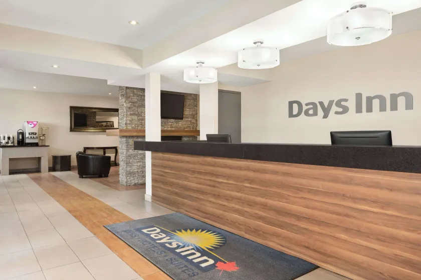 Days Inn by Wyndham Montreal East - Hall