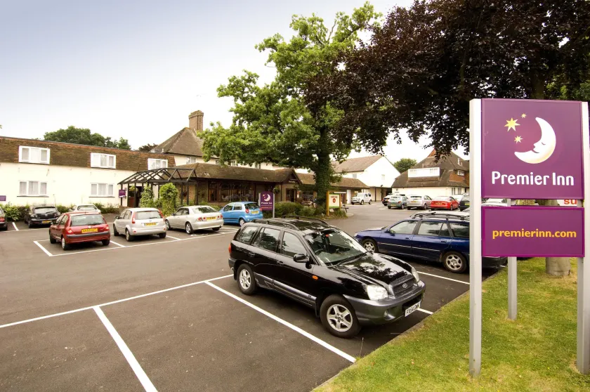 Premier Inn Gatwick Crawley - Goff's Park - Image 1
