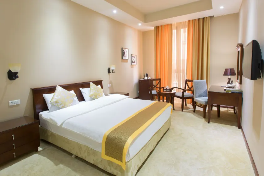Diamond Hotel Yerevan - Image 1