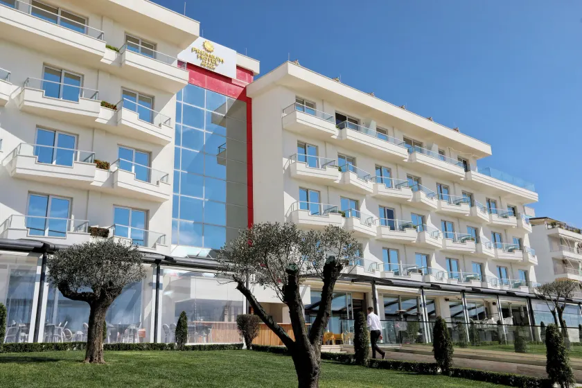 Premium Beach Hotel - Image 1