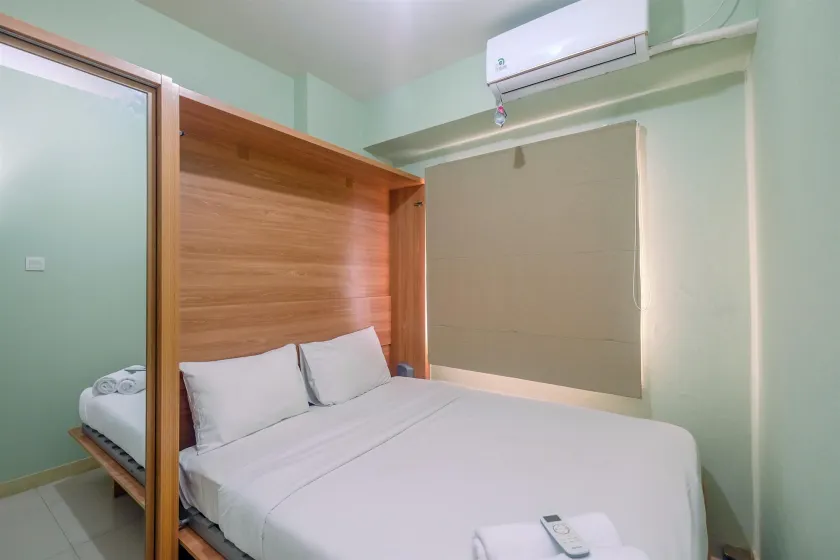 Trendy Connecting Mall 2BR Green Pramuka Apartment - Image 1