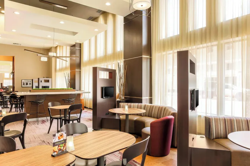 Courtyard by Marriott Amarillo Downtown - Image 1