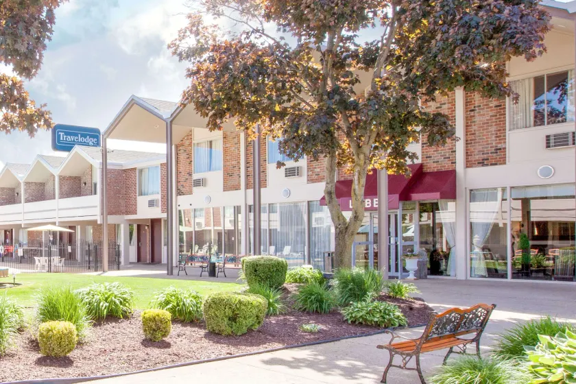 Travelodge by Wyndham Jackson - Image 1