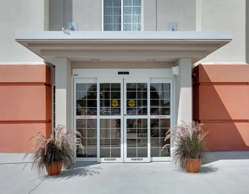 Candlewood Suites Salina by IHG - Image 1
