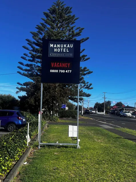 Manukau Hotel & Conference Centre - Image 1