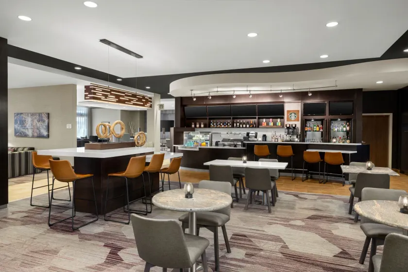 Courtyard by Marriott Omaha Bellevue at Beardmore Event Center - Image 1