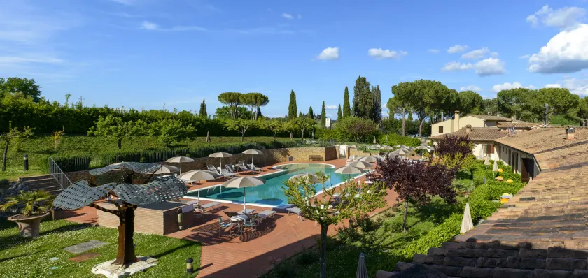Hotel Sovestro - Image 1