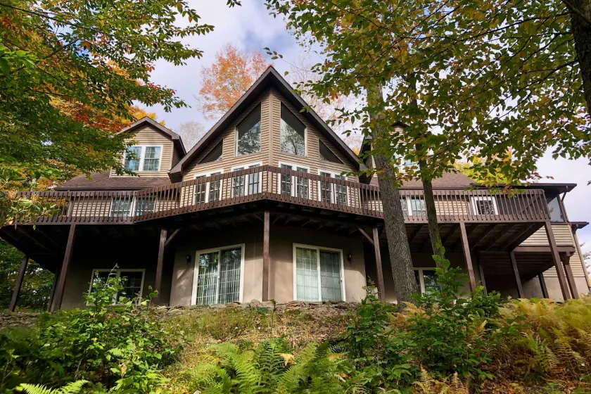 Riverview | Big Bass Lake Poconos Retreat - Image 1