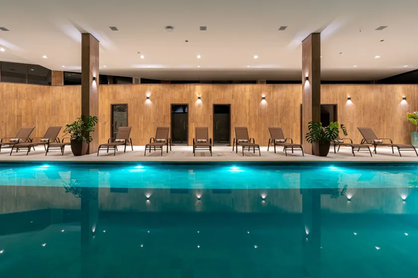 Vert Hotel Penedo - Image 1