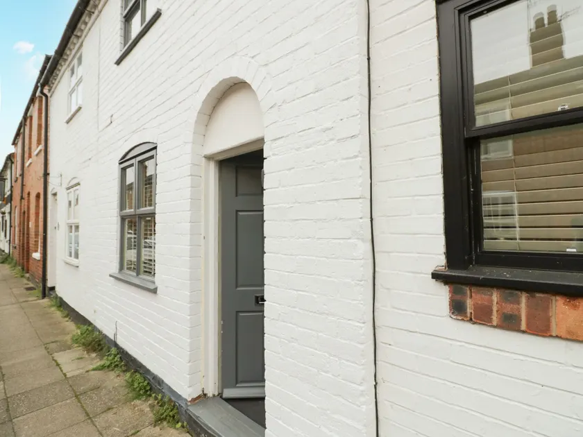 5 Bull Street - Image 1