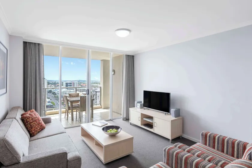 Oaks Brisbane Lexicon Suites - Image 1