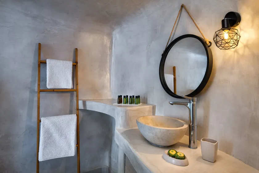 Aegean Mist Luxury Suites - Image 1