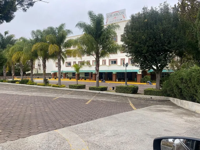 Los Arcos Hotel & Spa - Image 1