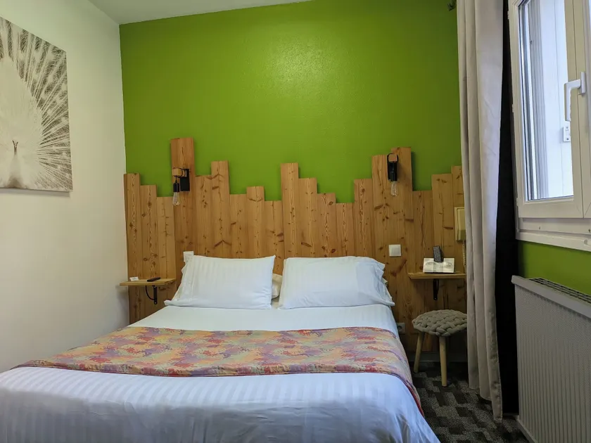 Logis Hotel Eden Lac - Image 1