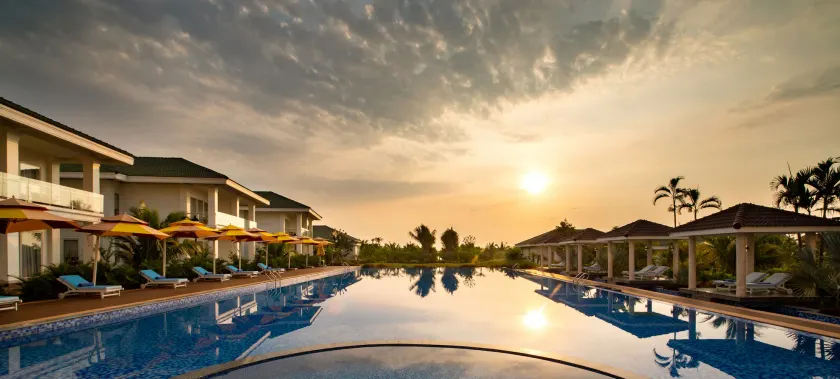 Gold Coast Hotel Resort & Spa - Image 1