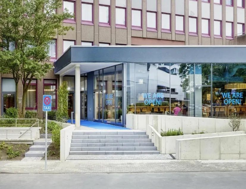 Sunday Hotel Düsseldorf Seestern - Image 1