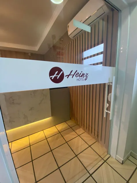 Hotel Heinz - Image 1
