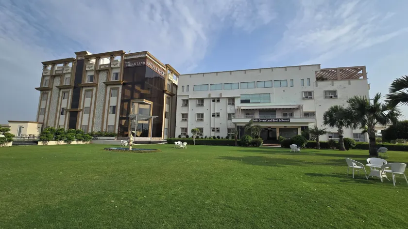 Bedi's Dream Land Hotel & Resort - Image 1