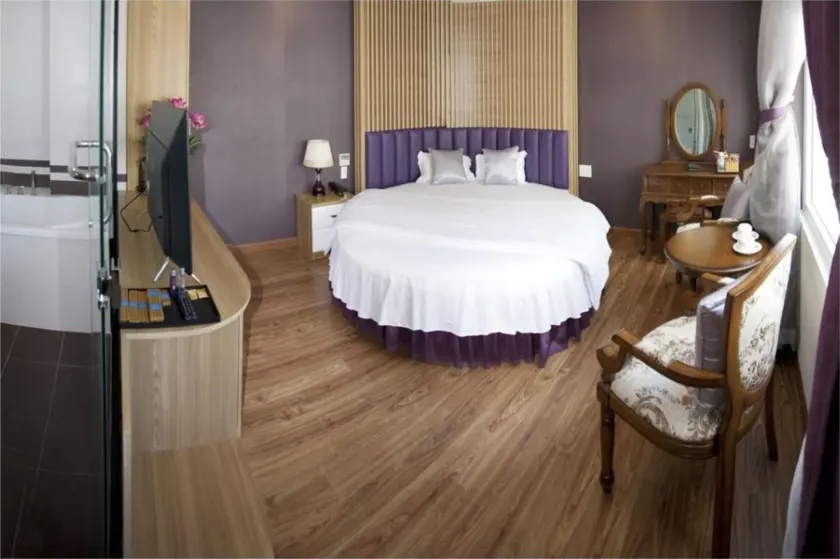 ABAY Hotel - Image 1