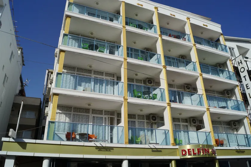 Delfin Otel - Image 1