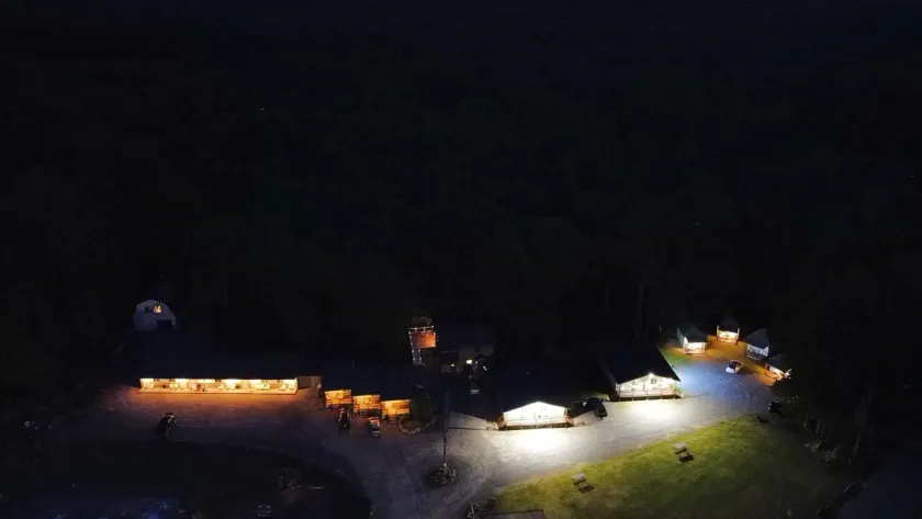 Countryside Inn - Image 1