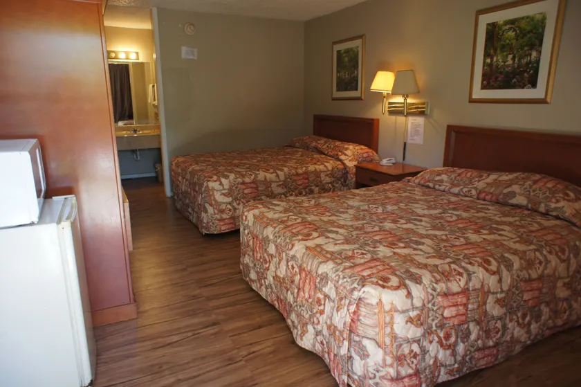 Executive Inn & Suites  - Image 1