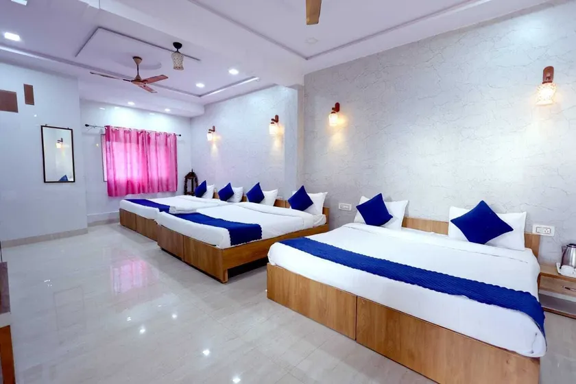 Near Taj Mahal-Basil Inn Home Stay Agra - Image 1