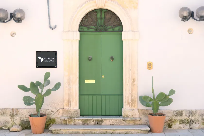 Embrace Sicily Guest House - Image 1