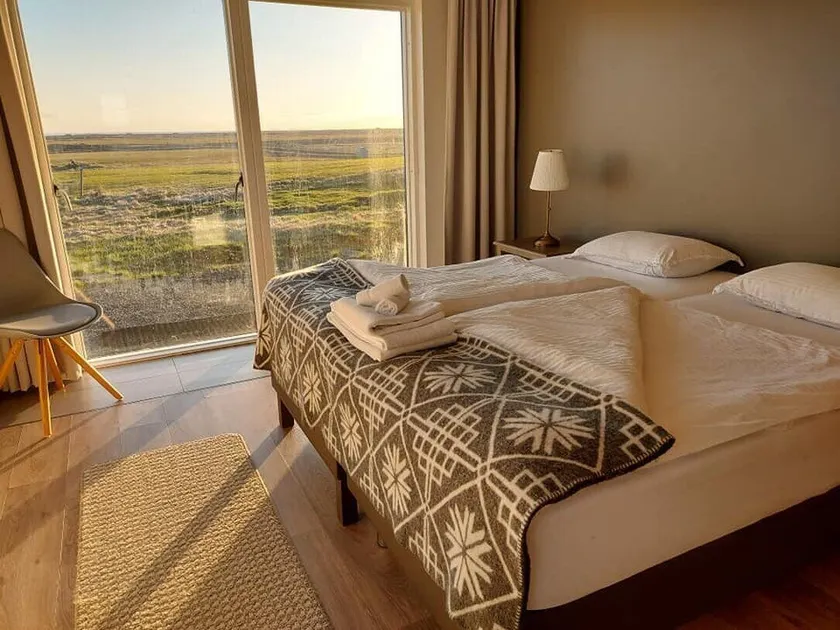Farmhouse Lodge - Image 1