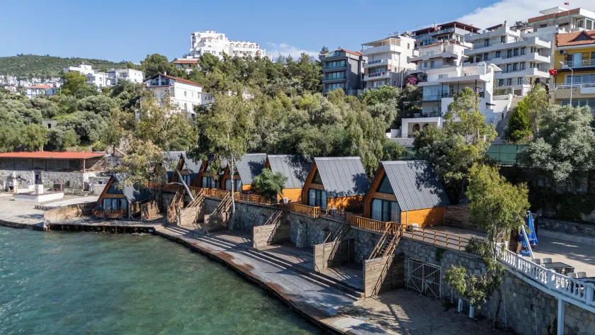Roseira Bungalov - Image 1