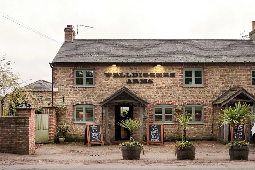 The Welldiggers Arms - Image 1
