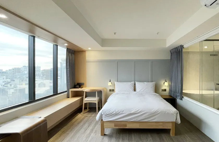 Green Hotel - Midori - Image 1