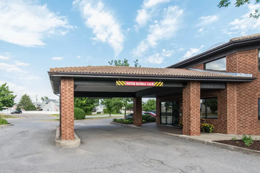 Comfort Inn - Image 1