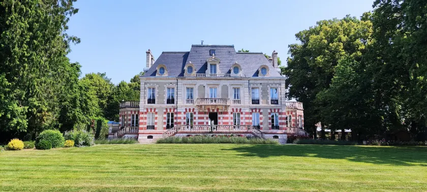 Château de Saint Germain du Plain - Image 1