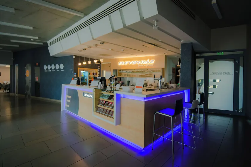 Eleven Business & Sport Hotel - Image 1